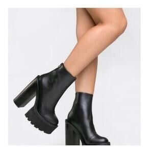 Jeffrey Campbell Mulder Platform Black Boot size 7.5 / 38